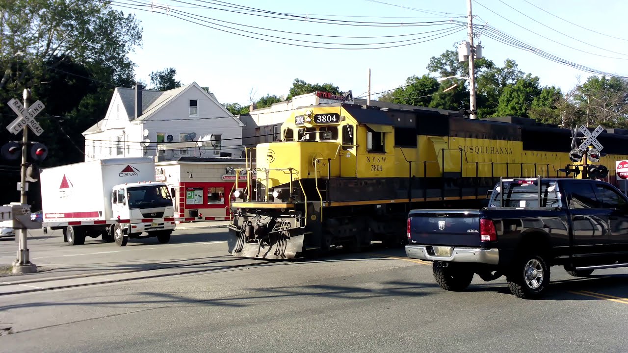 (4K) NYS&W SU-99 loses air pressure while trying to pass through Pompton Lakes