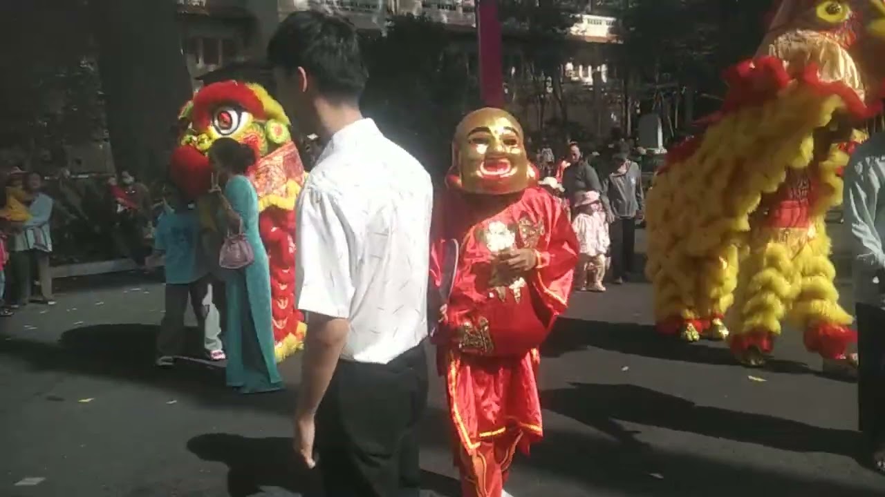 Múa lân chào mừng lễ Tết Bính Ngọ 2026.