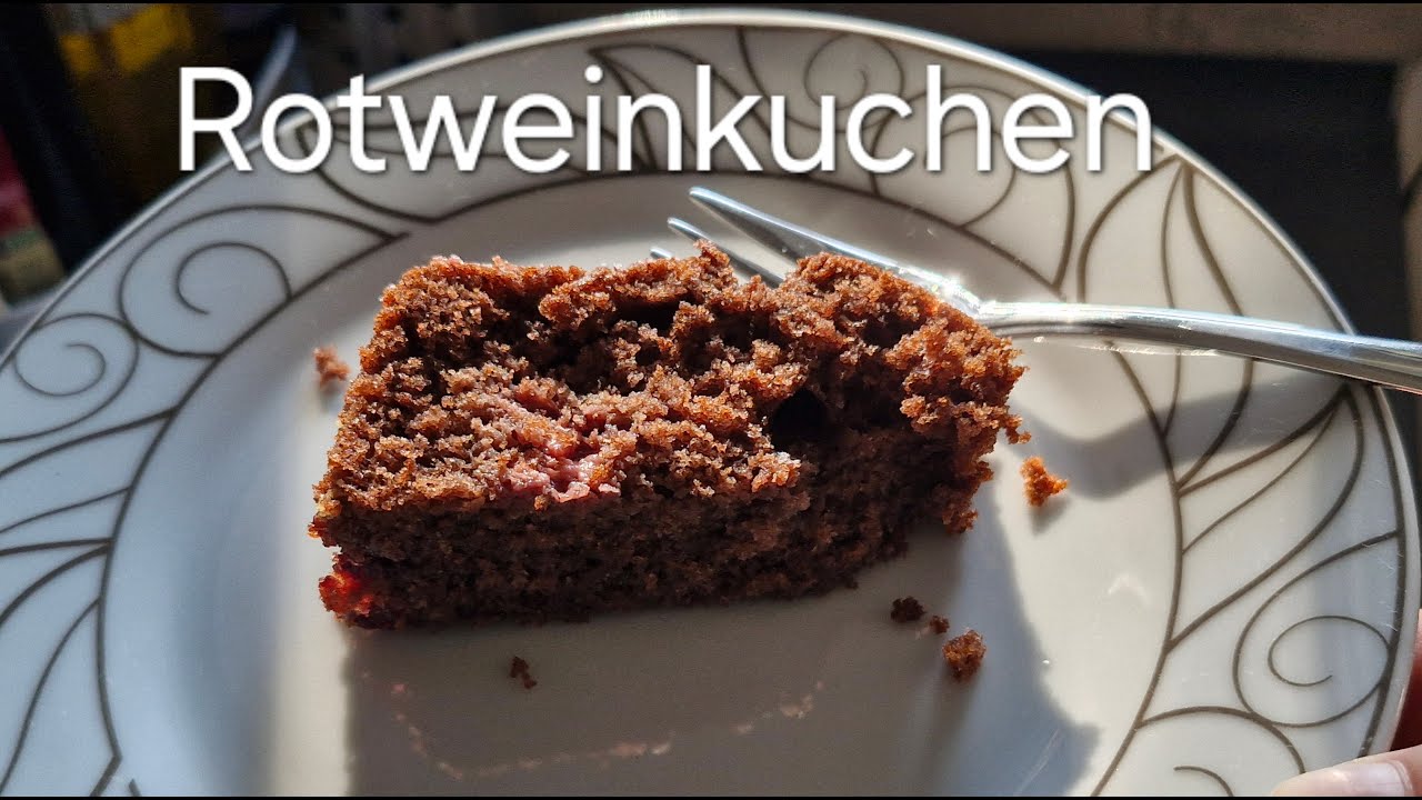 Rotweinkuchen mit Beeren 