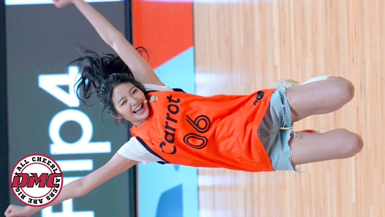 [4K] TRI.BE Kelly 'In The Air(777)' Performance Fancam | Carrot Jumpers 230202