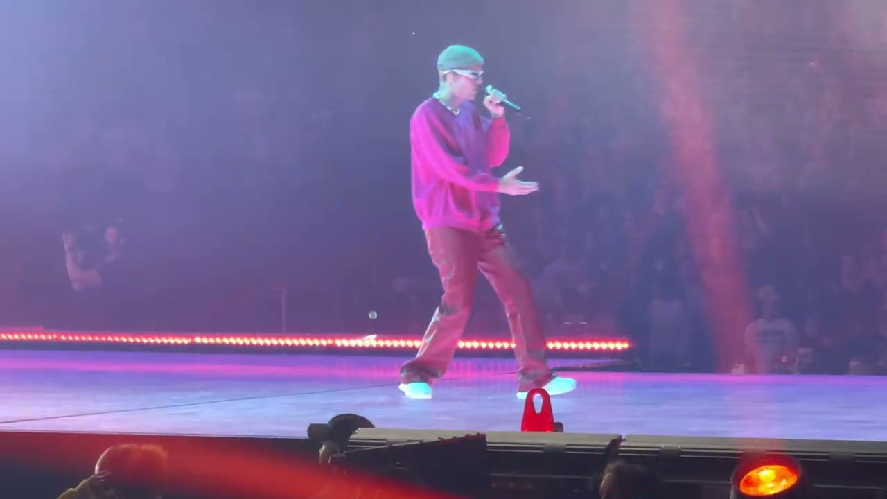 Justin Bieber -  Justice Tour LIVE (4K)   What Do You Mean   5/14/2022  Buffalo NY