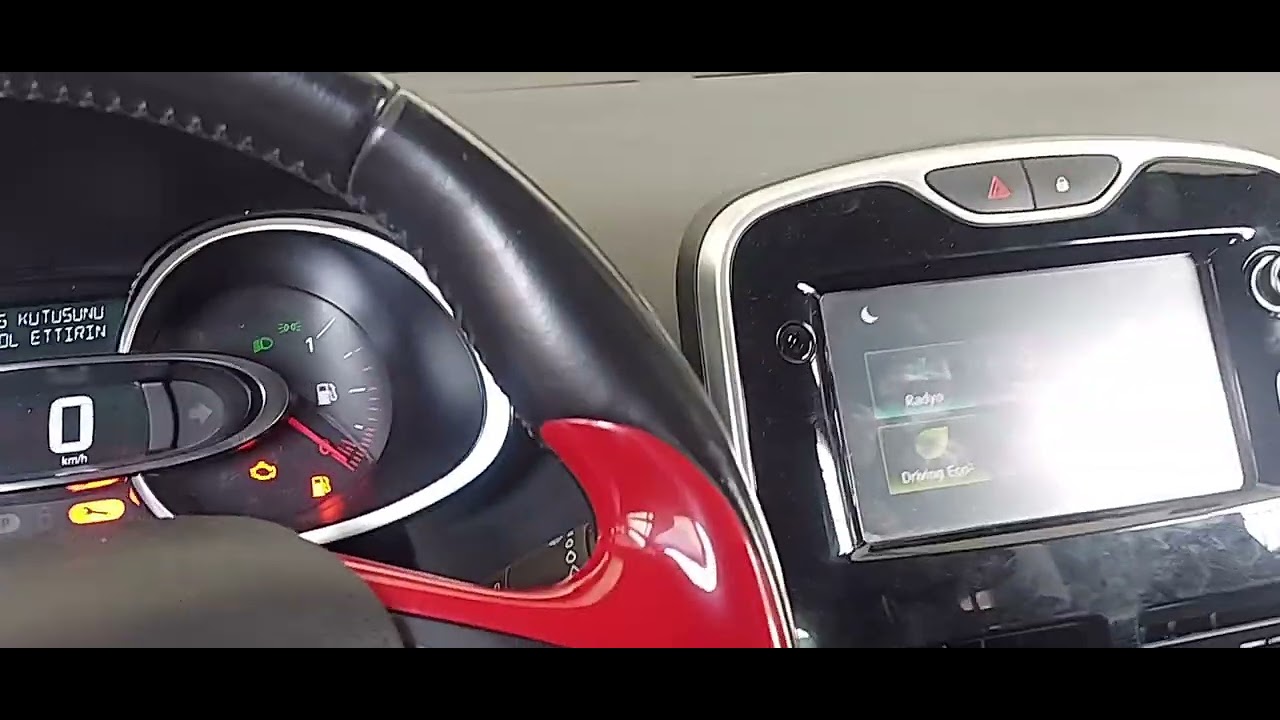 Renault Clio 4 araç geri gitmiyor sebebi ve beyin değişimi