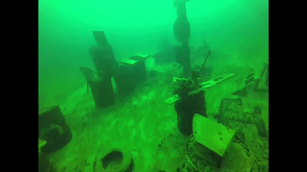 SCUBA diving in Dutch Springs May 2014