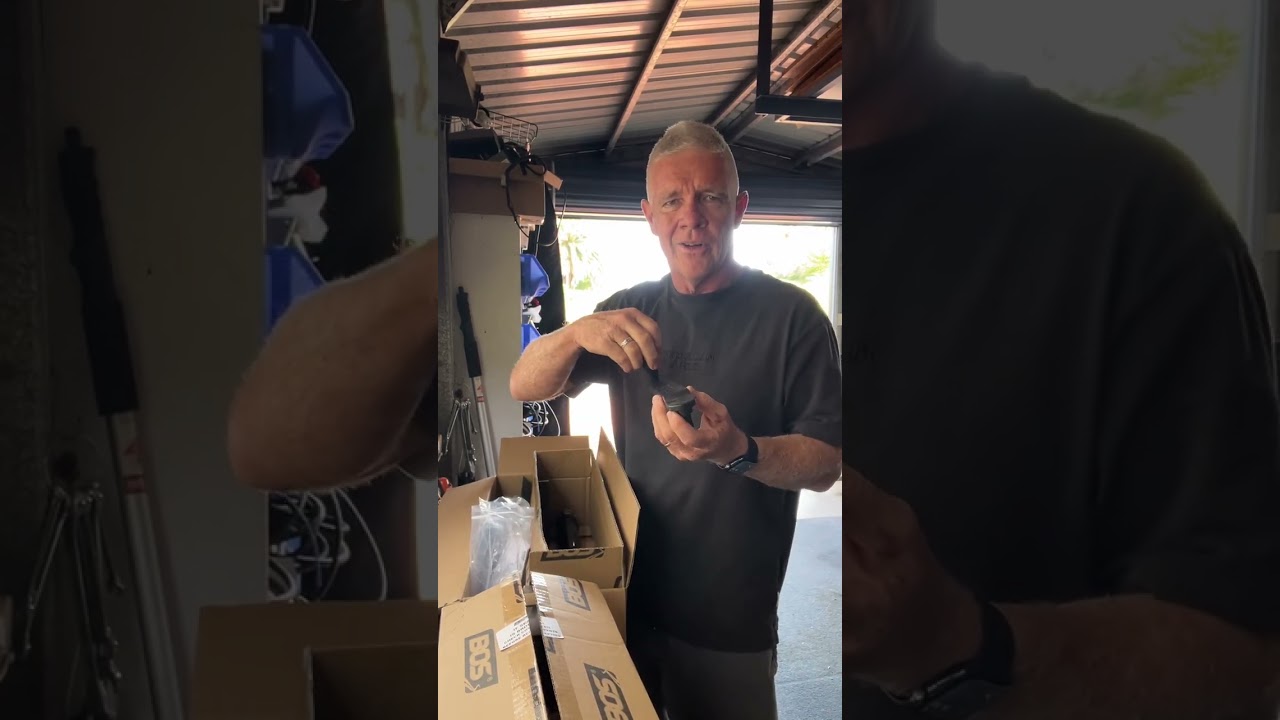 Bos 370 Jockey stand - box opening