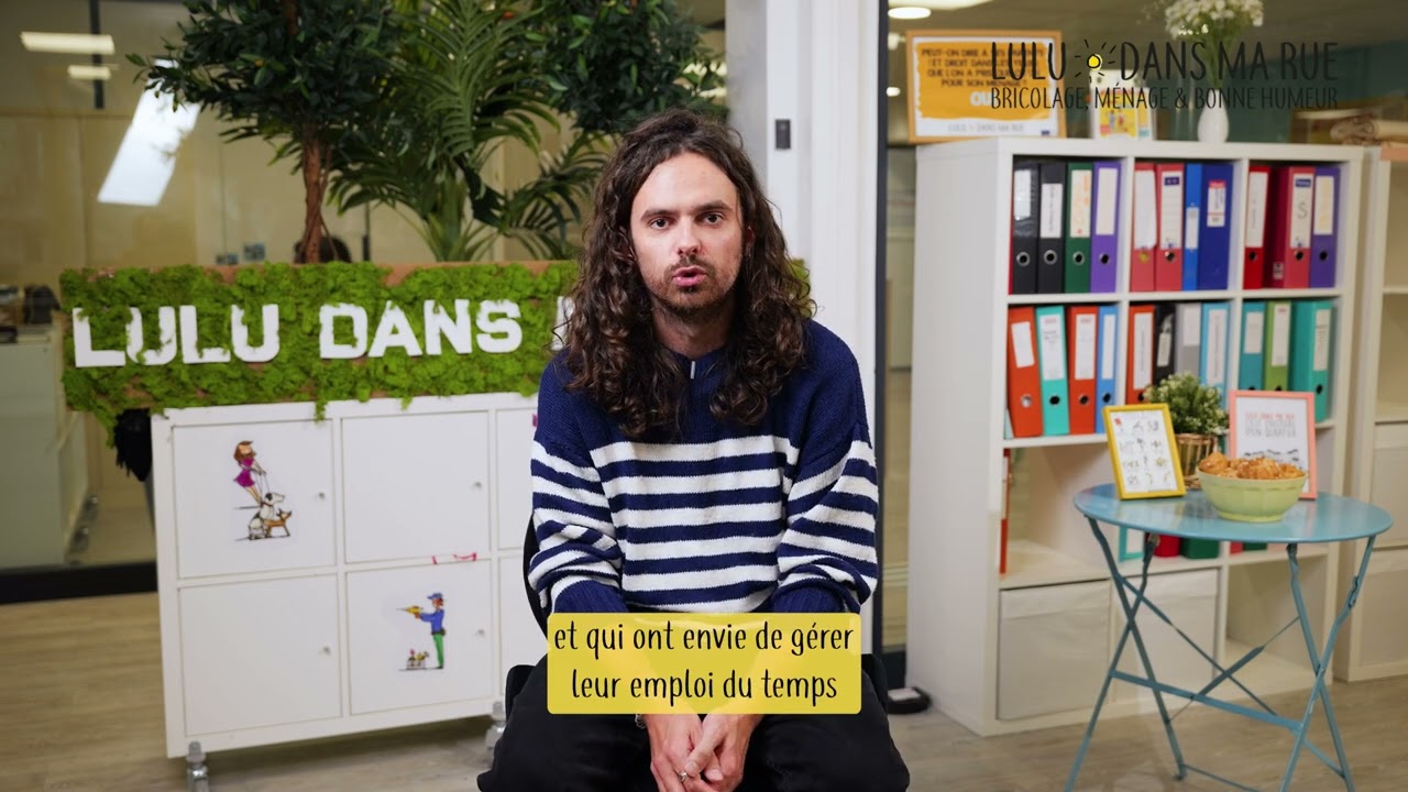 Marc, chargé d'accompagnement social et professionnel chez Lulu dans ma rue !