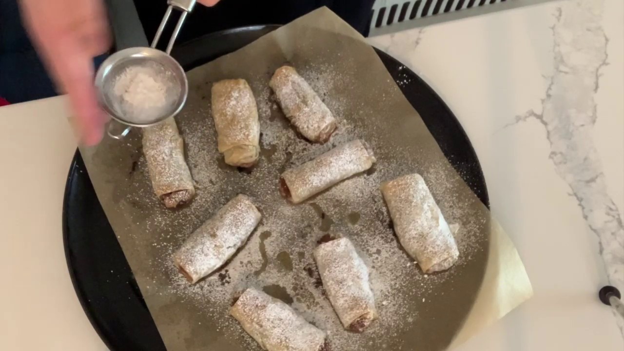 Butternut Squash and Onion Rolls | صبيعات الخضر