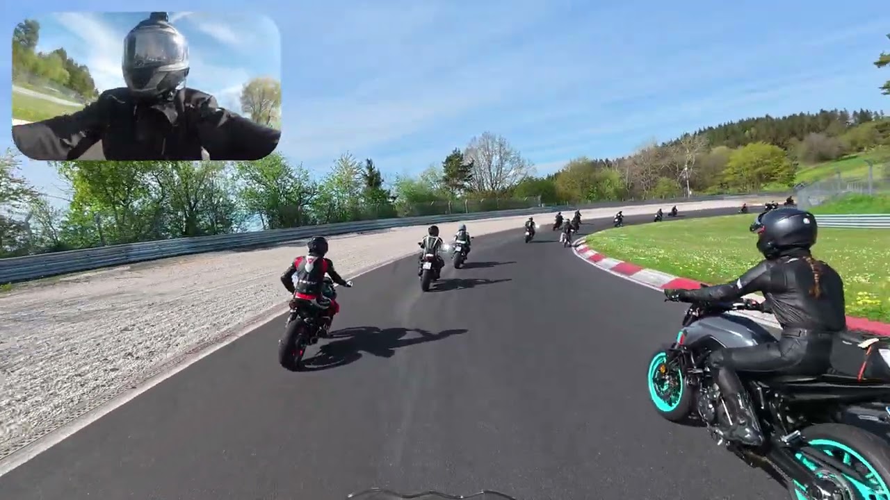 Dando la vuelta al INFIERNO VERDE con 42.000 MOTOS – Anlassen Nürburgring 2025