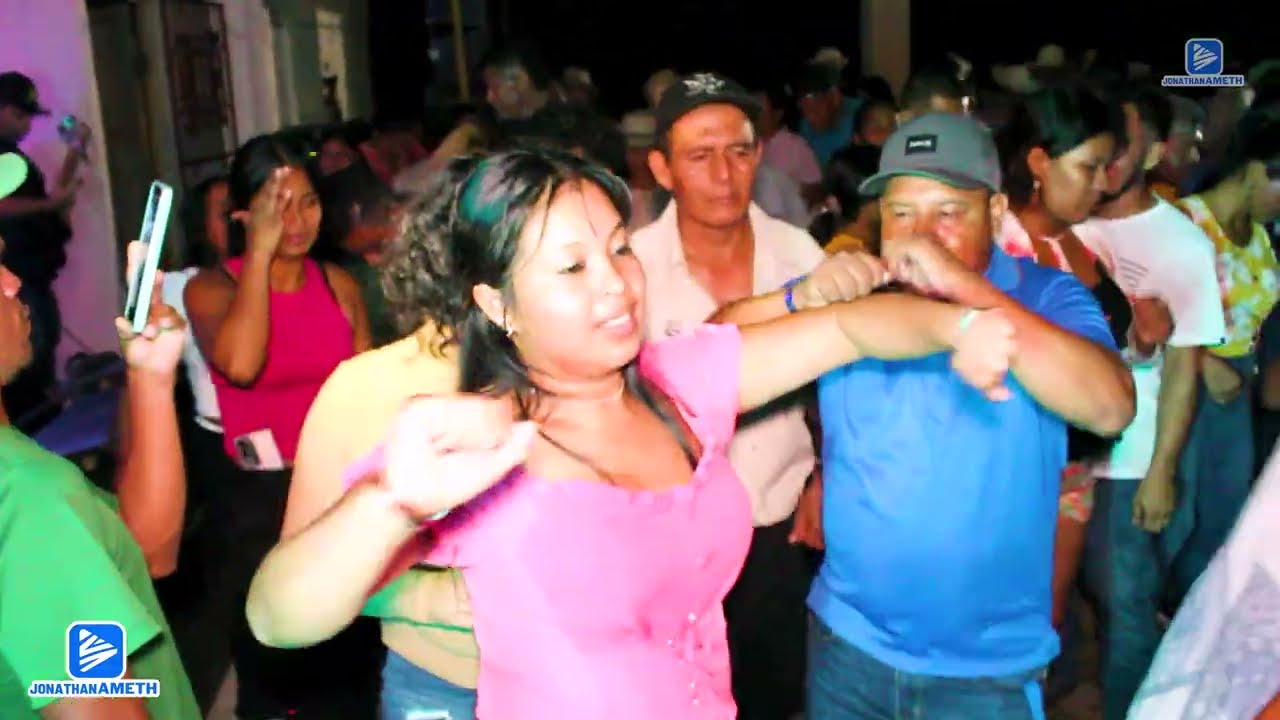 Por la madrugada - Abimelec Nuñez en la Fiesta de Junier Gordón y flia - Las Minas de Penonomé