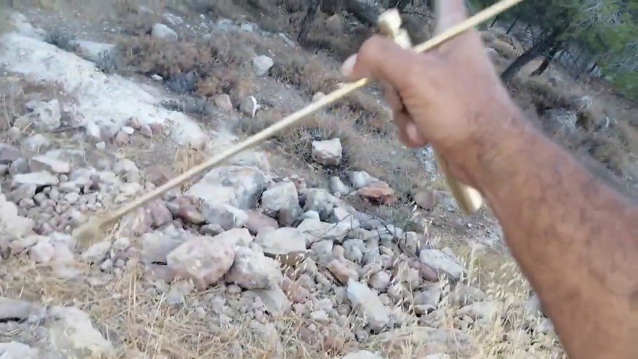 طريقه البحث عن الهدف عن طريق الترددات وايجاده بكل سهوله باستخدام الاسياخ وتاكيد الاشاره على الصخر