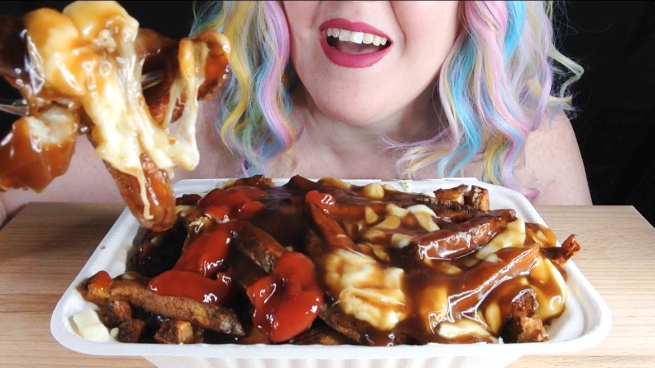 CANADIAN POUTINE *ASMR* (MASSIVE BITES)
