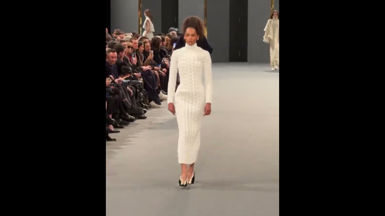 #PFW25: la sfilata di #Balmain A/I 25/26