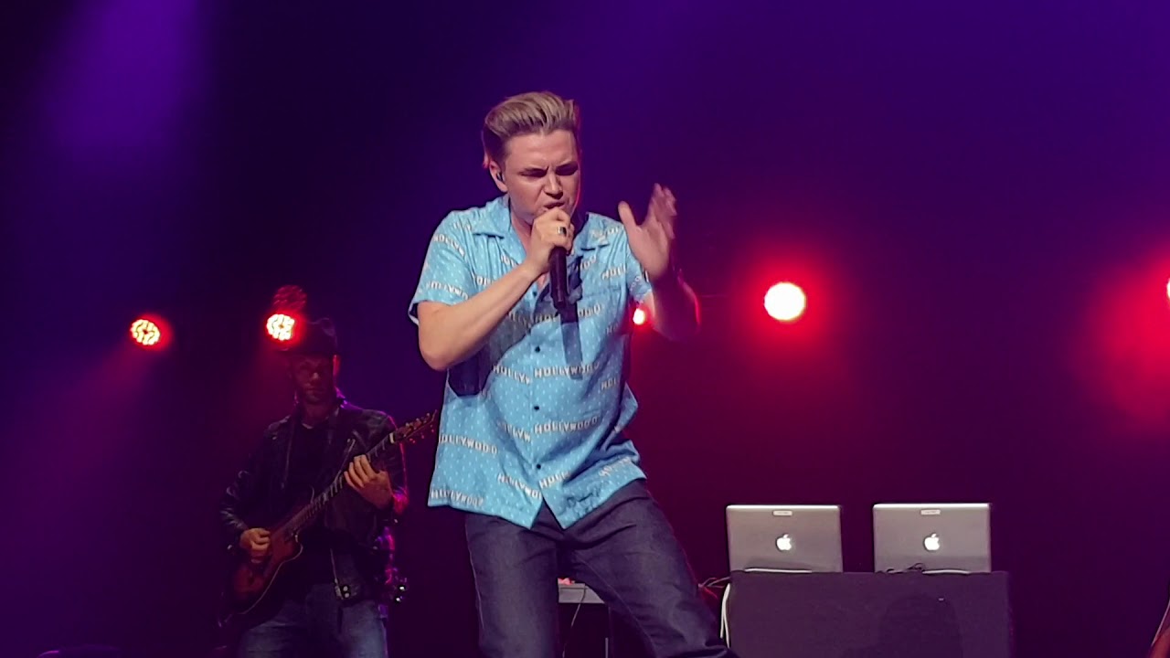 Jesse Mccartney Live in Manila part 1