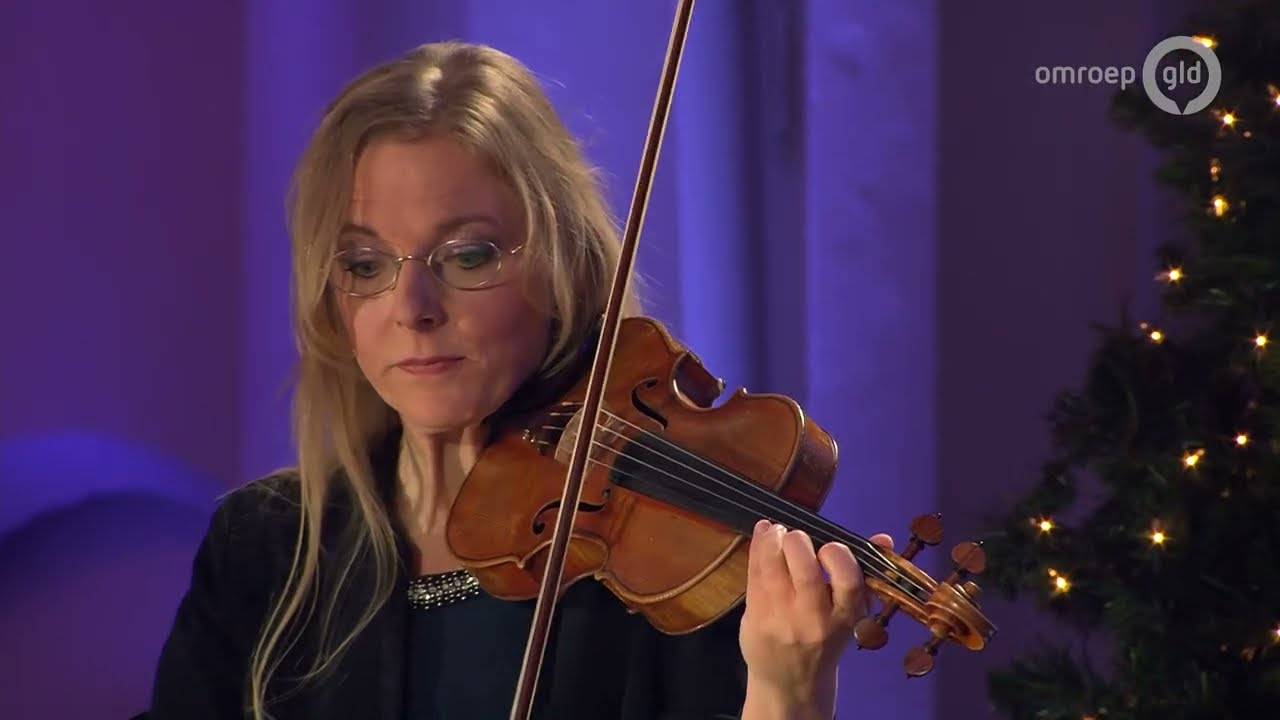 Dutch String Collective olv Marieke de Bruijn   Rejoice uit de Messiah van G  F  Händel