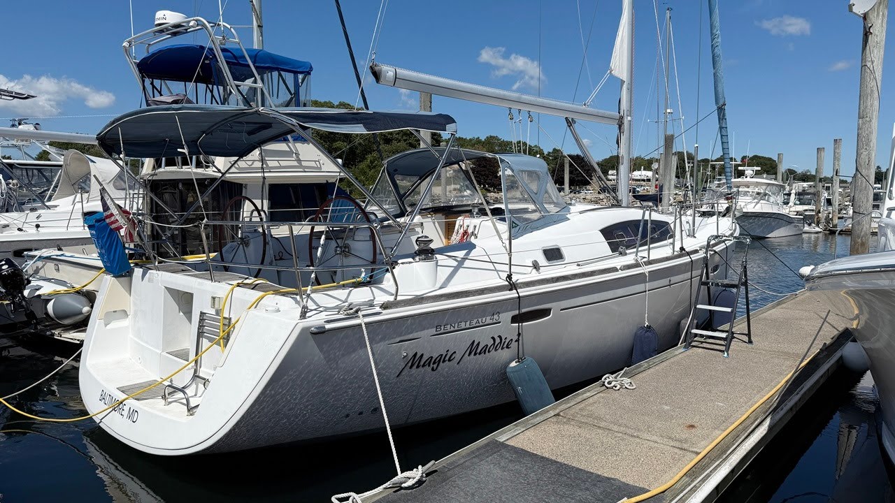 2010 Beneteau Oceanis 43 Available in Groton, CT