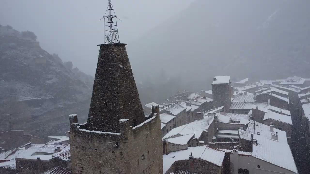 Neige Villefranche de Conflent Novembre  2025