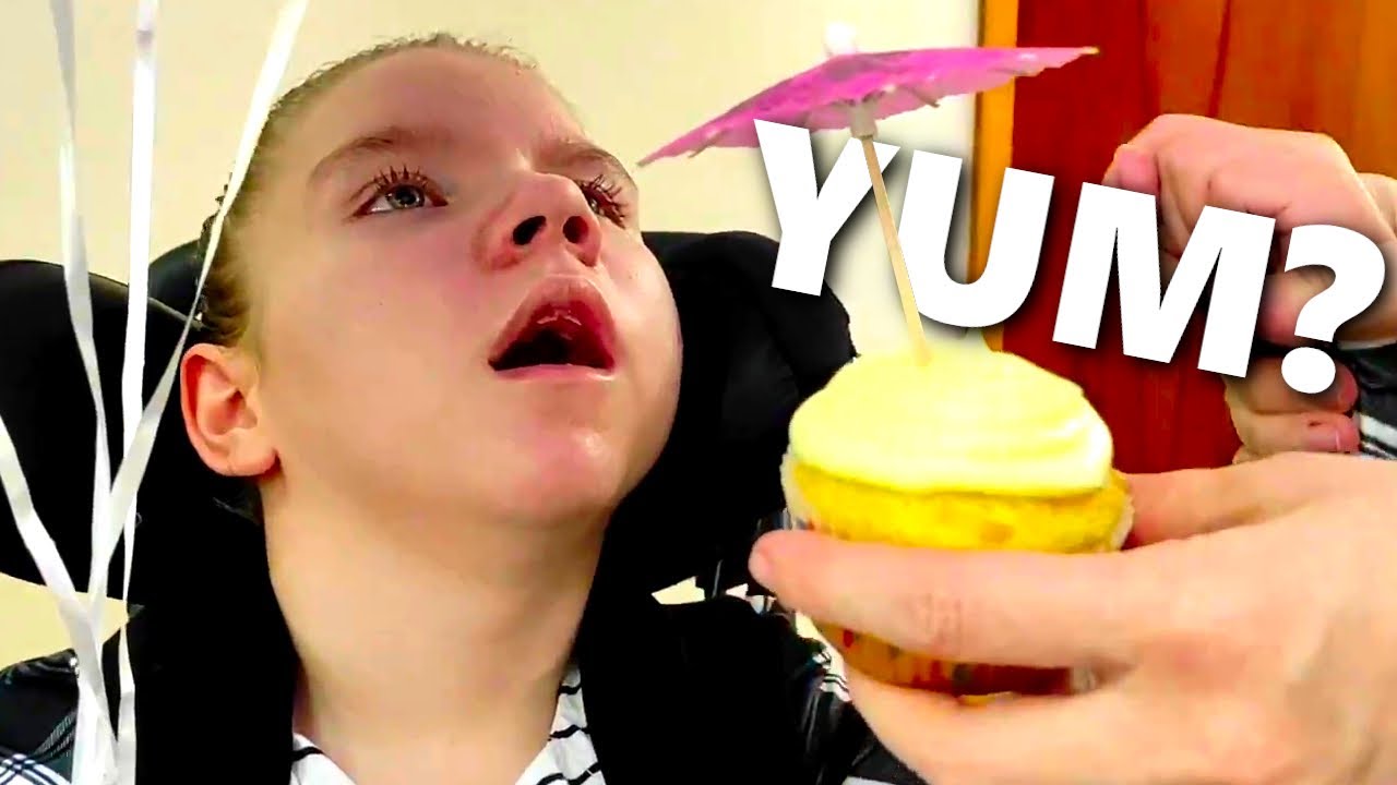 BIRTHDAY PARTY! // Renting a Movie Theater! // Tasting Lemon Icing!