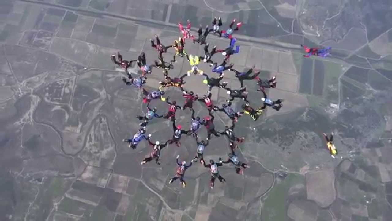 Türkiye Rekoru Atlayış -40 Way- (Skydive Efes)