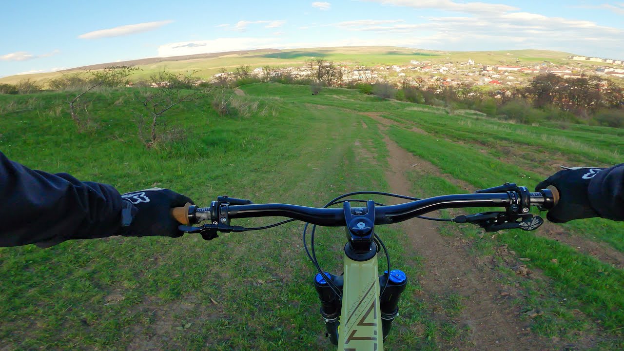 The Fast and the flowy | Small fun flow trail | Cozla Bike Park Piatra Neamt Romania