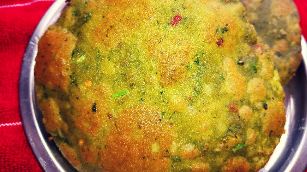 आलू पालक  की खस्ता पूड़ी /Aloo Palak Ki Poori Recipe In Hindi