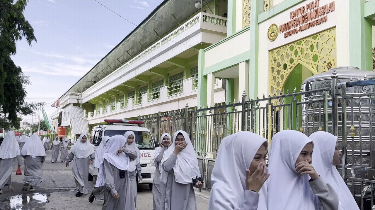 Masjid Agung al Karomah - Pondok Pesantren Darussalam Martapura | Jalan kaki | Virtual Walking Tour