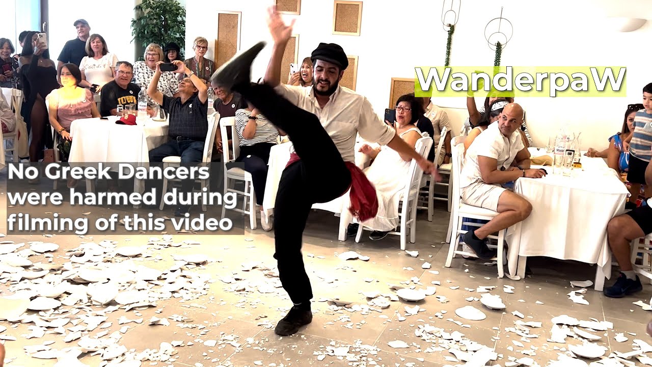 Plate Smashing Greek Music, Folk Dancing, Greek Restaurant in Santorini