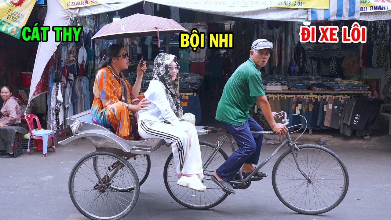 DIVA C&aacute;t Thy, Bội Nhi đi xe l&ocirc;i đại n&aacute;o chợ Ch&acirc;u Đốc - Ẩm thực Cha Rồng