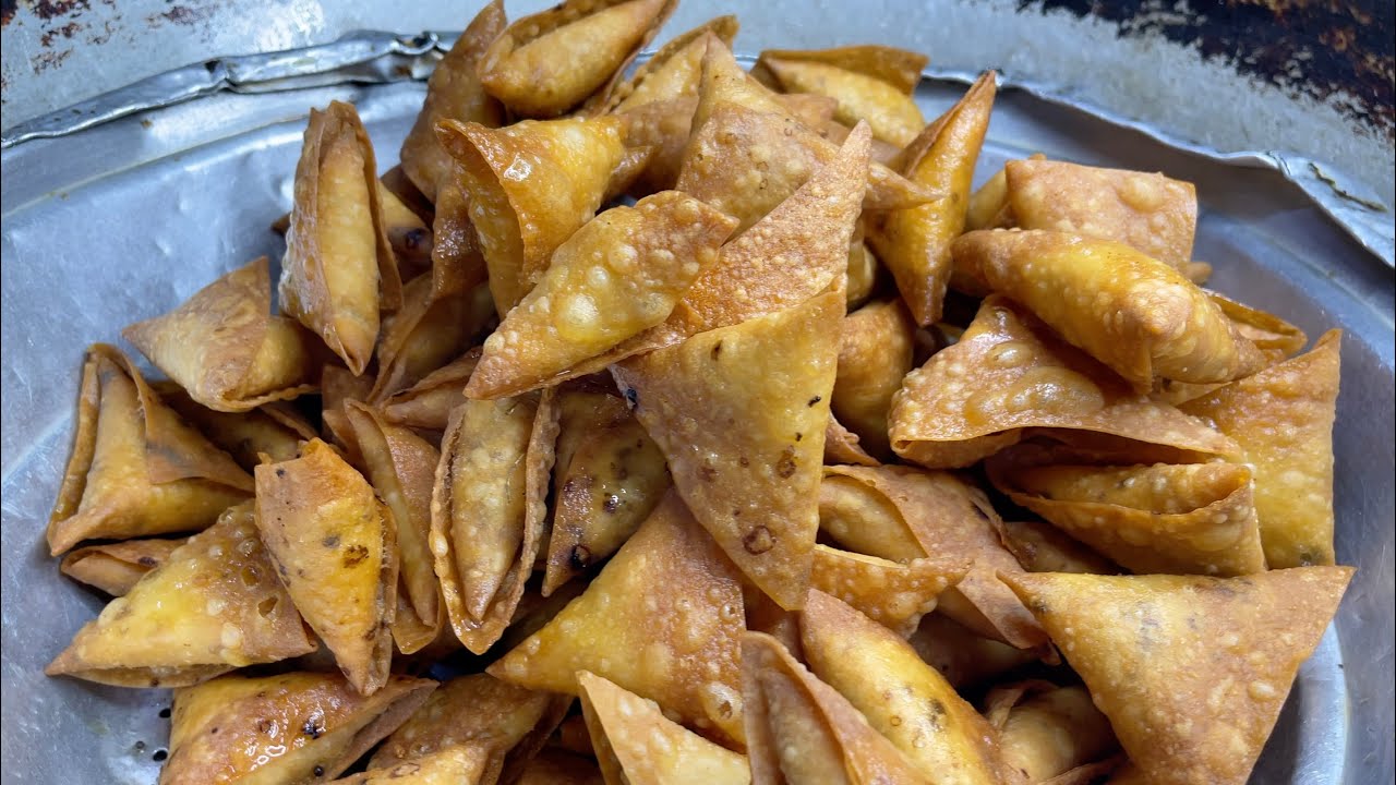 Famous Patti Corn Samosa of Hyderabad | Indian Street Food