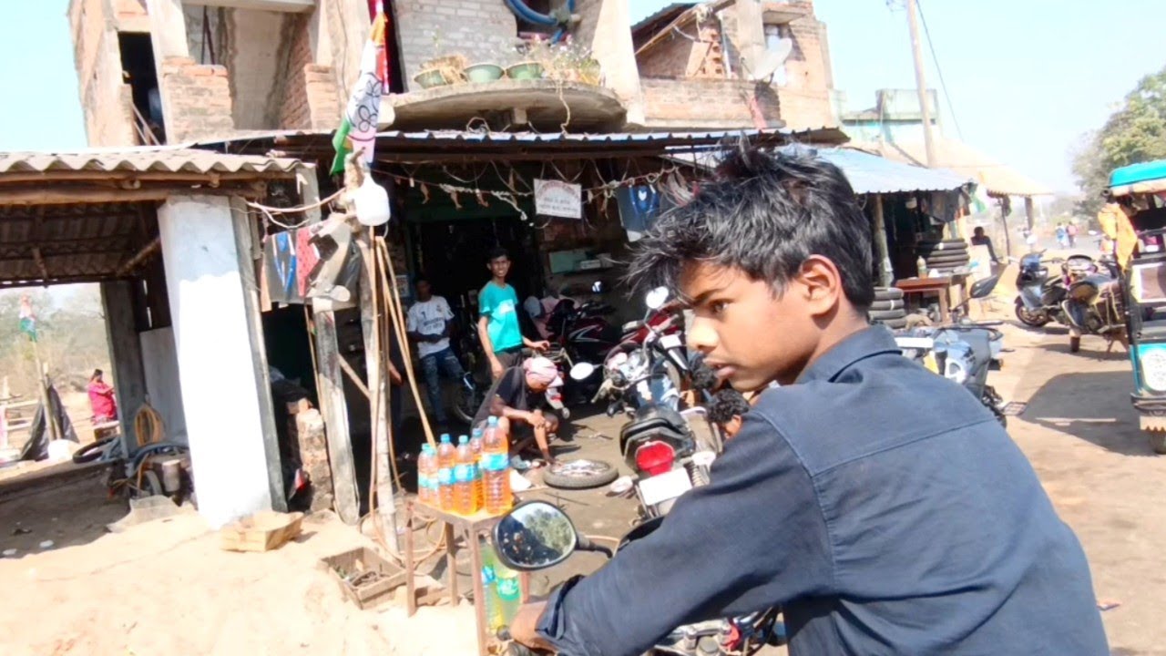 Ajj Mera Bike Ka Battery Change Karne Gayatha || Smarty Joy Vlog