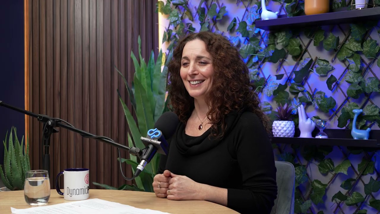 פרק 76 - להוביל למרות הספק: תסמונת המתחזה, אוטומציה ובינה מלאכותית - עם שושי דולב בן-ארי