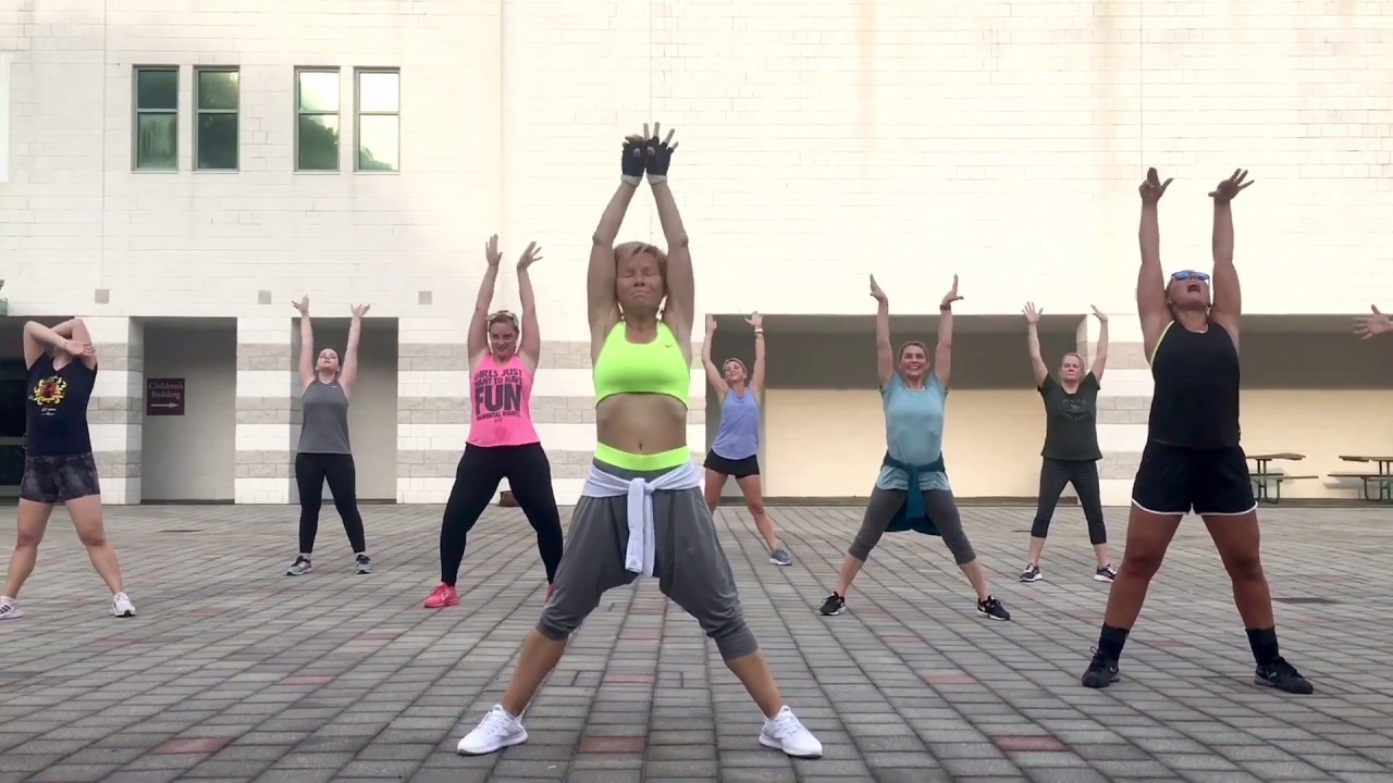 “I WILL SURVIVE” Gloria Gaynor - Dance Fitness Workout Valeoclub