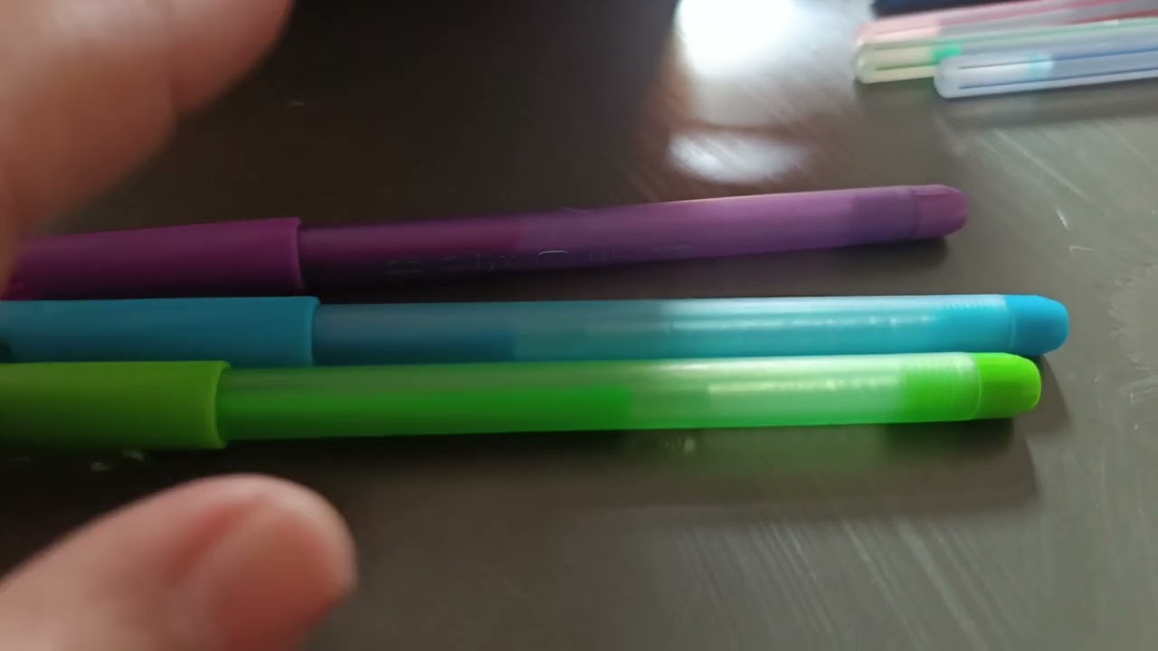 O que sobrou do meu material escolar de 2025.