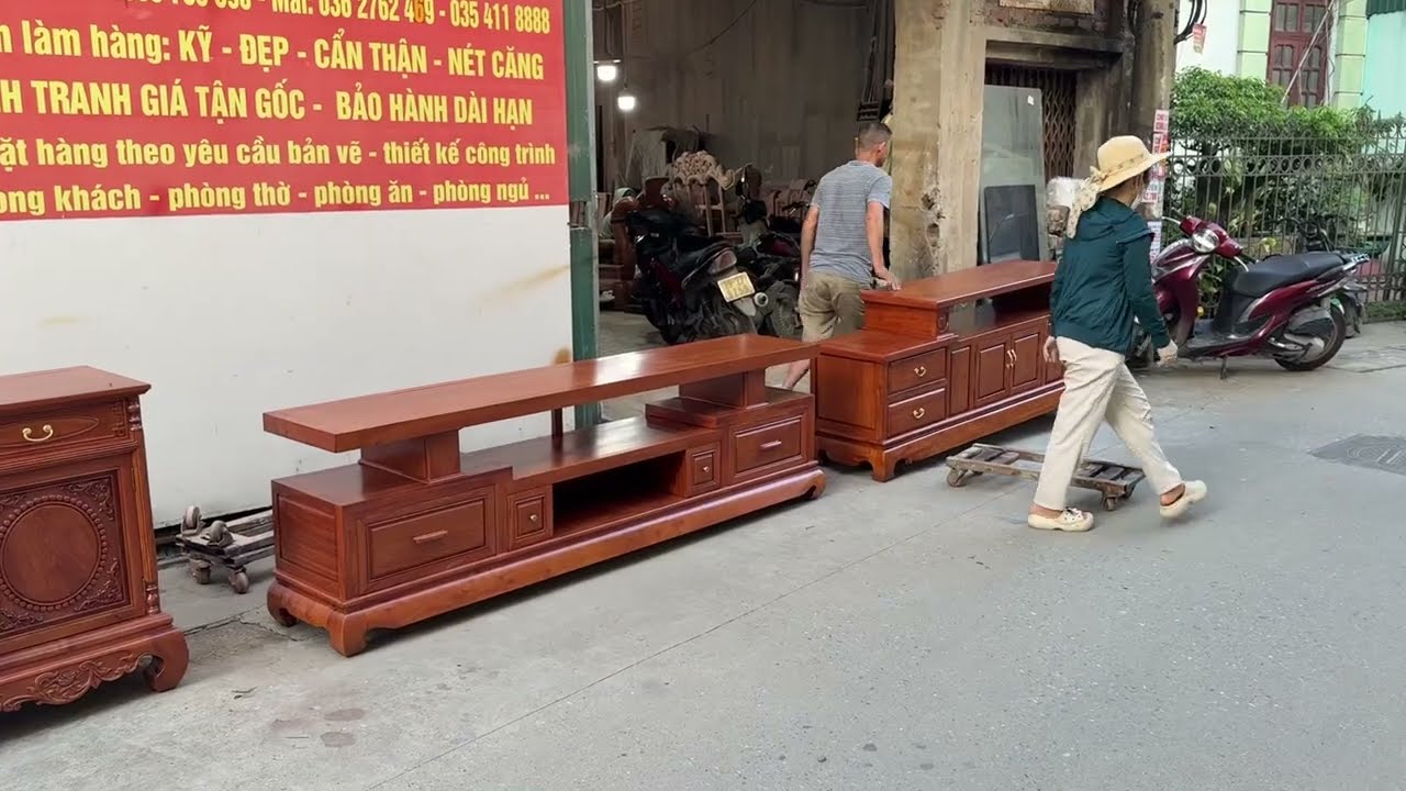 Hàng đẹp giá hợp lý lô kệ tivi gỗ hương chất lượng 0944490000