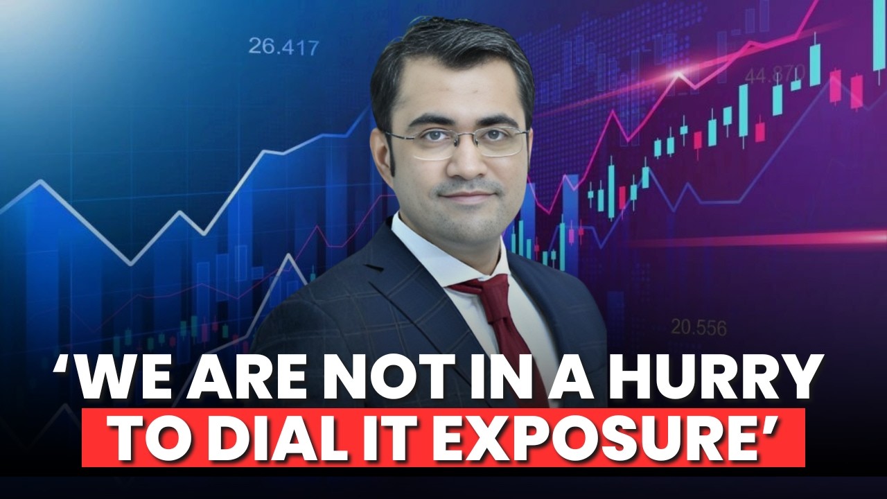 Volatile Markets & IT Stocks | Why Market Expert Is Not Dialing Up Exposure