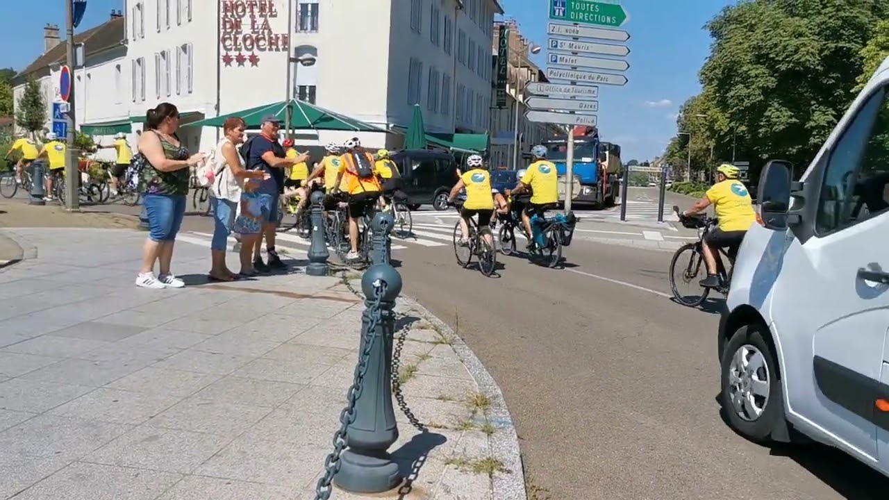 Une aventure partag&eacute;e dans le Jura, Tous en selle pour tous.