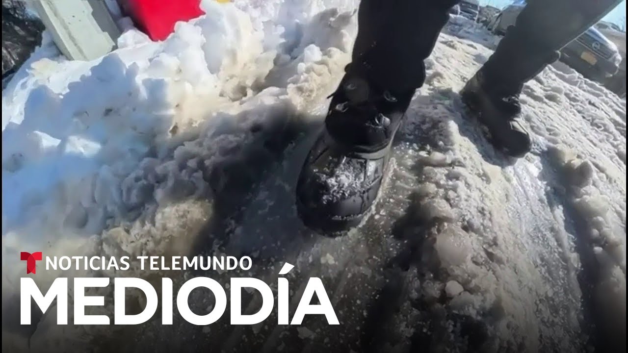 Así se ven las carreteras cubiertas de hielo en Nueva York tras el impacto de la tormenta invernal