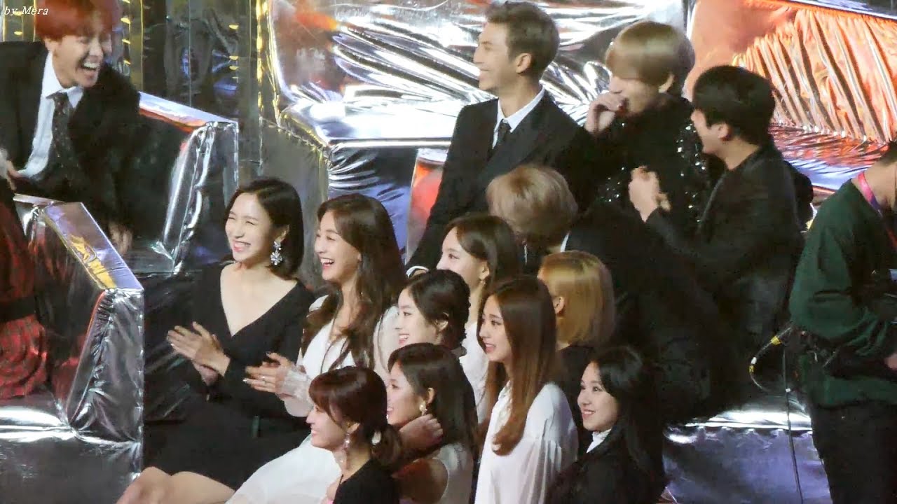 171202 방탄소년단 (BTS),트와이스(TWICE) - 홍진영 x 김영철 따르릉 리액션 Reaction [전체] 직캠 Fancam (2017 멜론 뮤직 어워드) by Mera