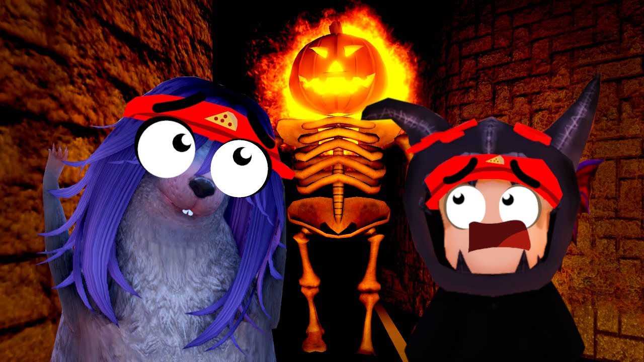 We Were the WORST Workers in Work at A Pizza Place... (Halloween Roblox)