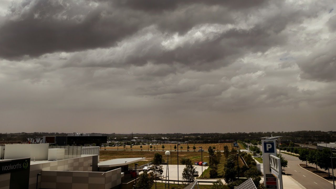 Dust storm blankets parts of Victoria, NSW