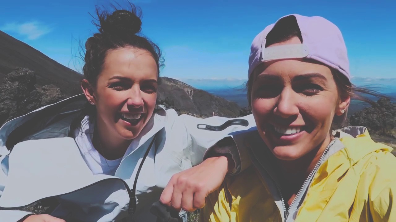 Steph LeClair & Kristen McKenzie | 2U by David Guetta ft. Justin Bieber (Alien remix)