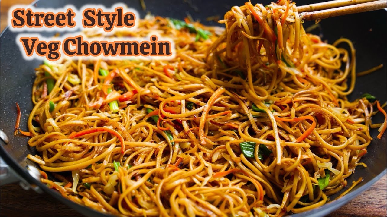 STREET STYLE VEG￼ CHOWMEIN AT HOME | Veg Hakka Noodles Recipe |