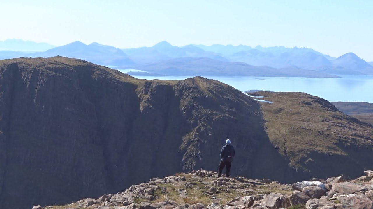 Bealach na Bà & The hotel De AYGO.