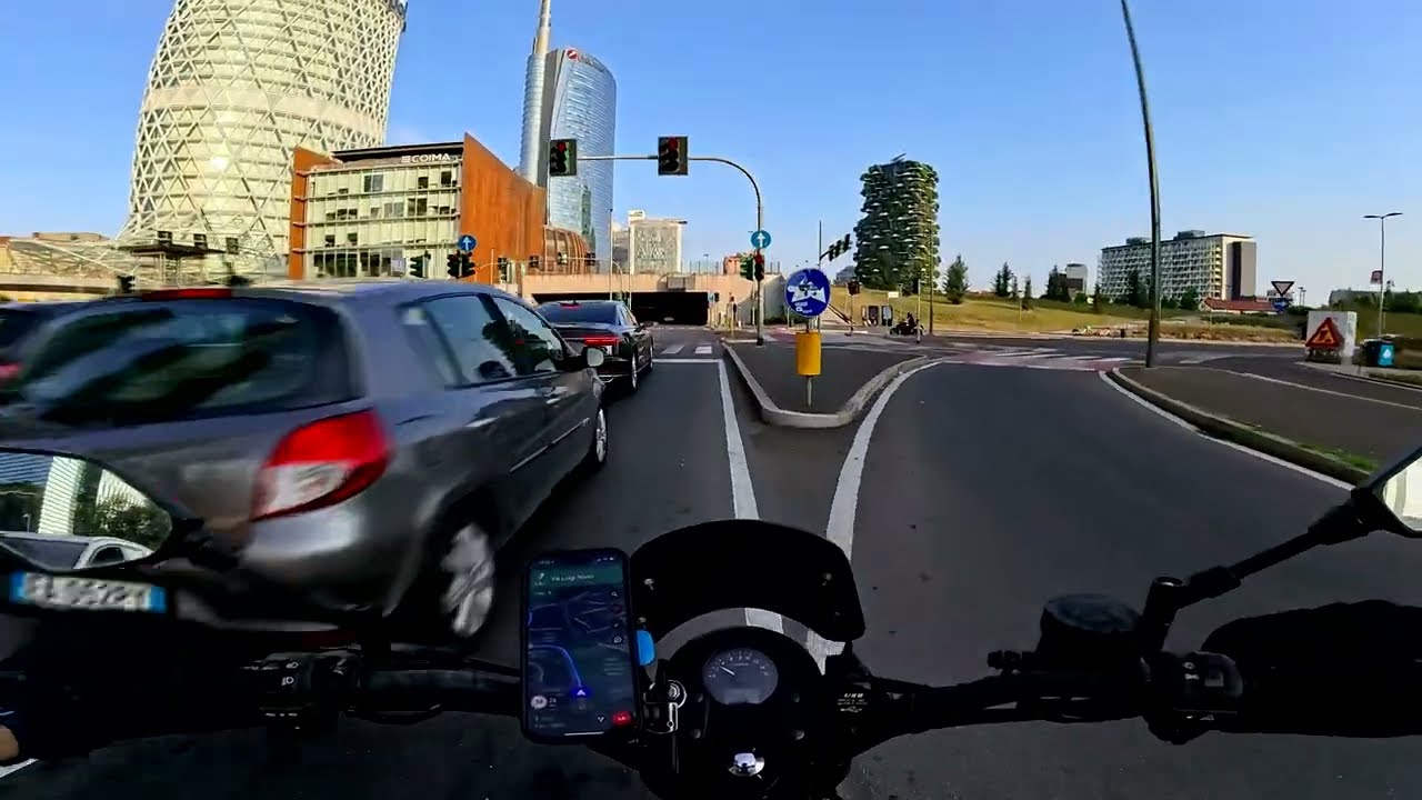 Brixton Cromwell 125 - Raw Sound - City Ride
