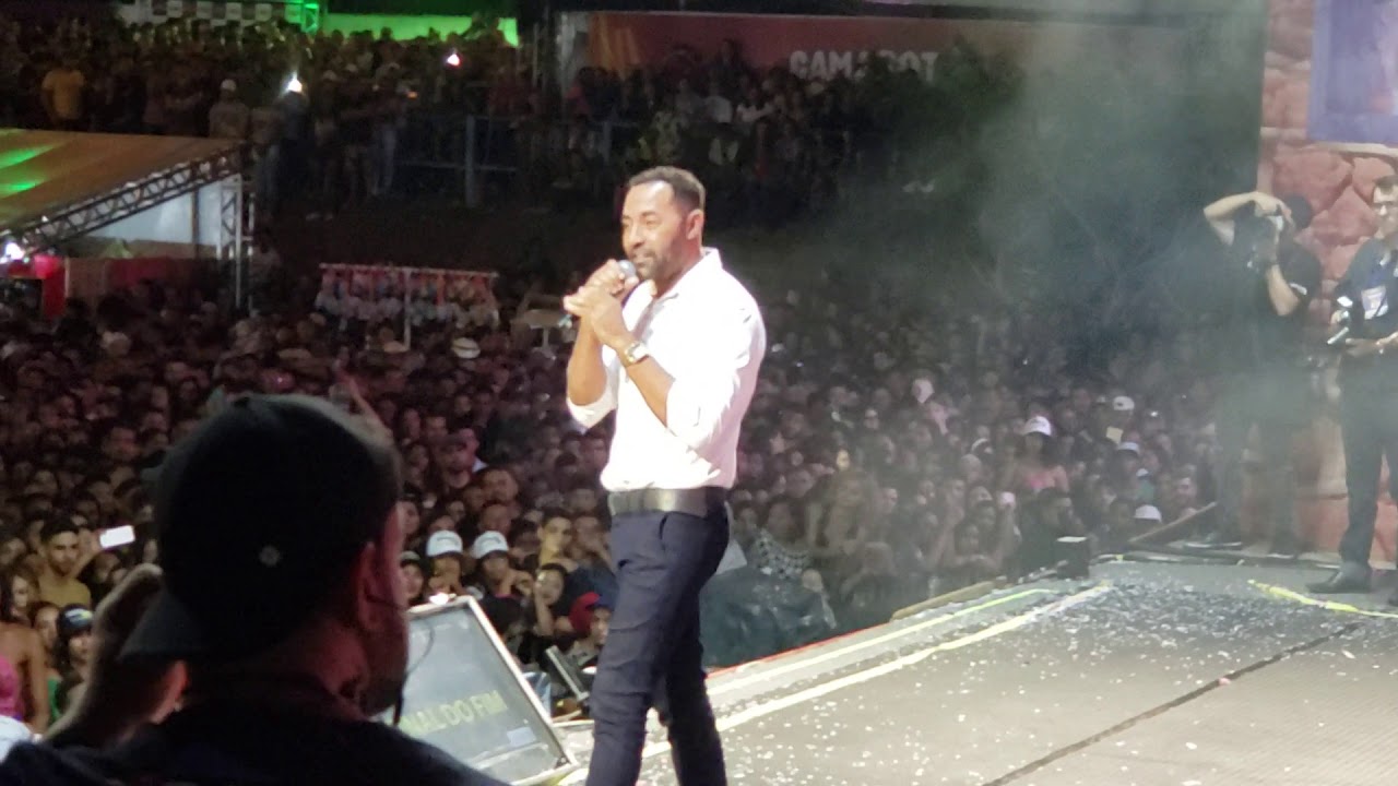 Gusttavo Lima & Rony Brasil Arriba Saia (Ô Carol) Pedrão 2019 Eunápolis