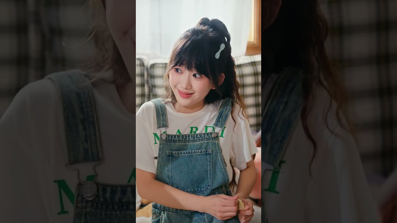 🎉百年前镇压百鬼的神仙，醒来竟成8岁小女娃！谁想到全族跪着喊她老祖宗，直播一出手抓鬼破案，直接把整个家族带飞！#chinesedrama #短劇推薦 #短劇 #穿越 #古裝 #萌娃