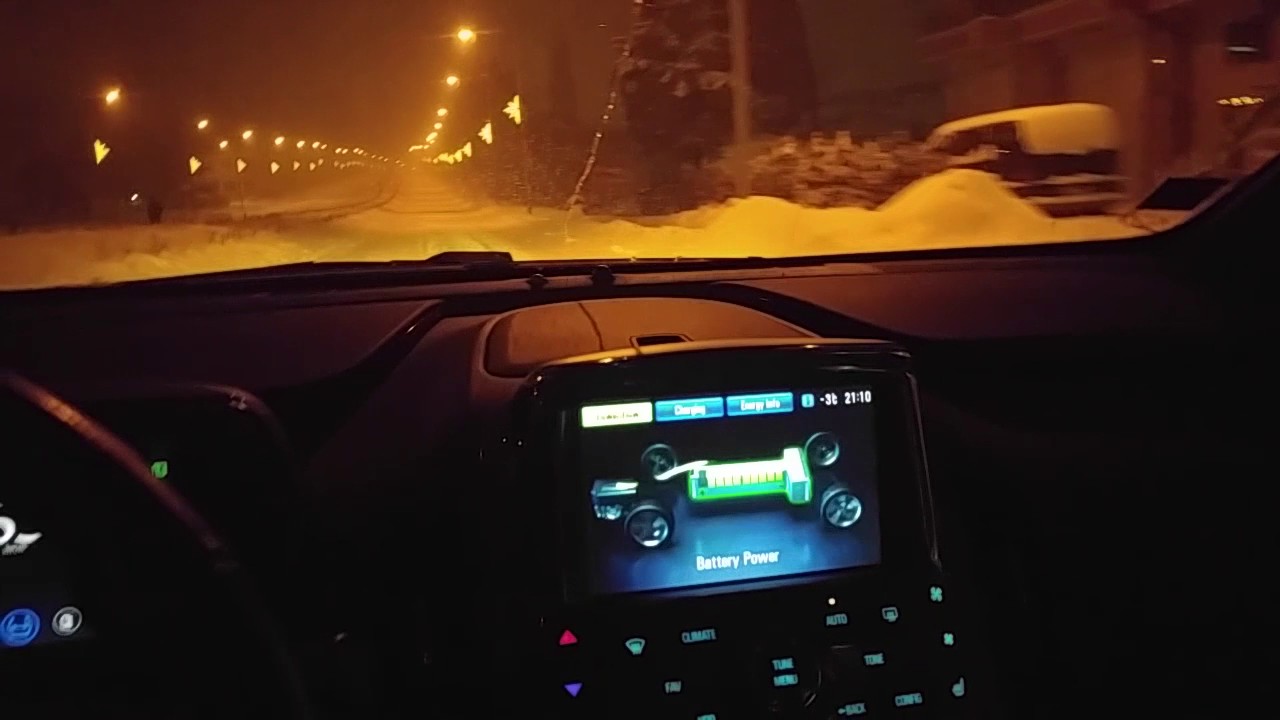 Opel Ampera in snow...