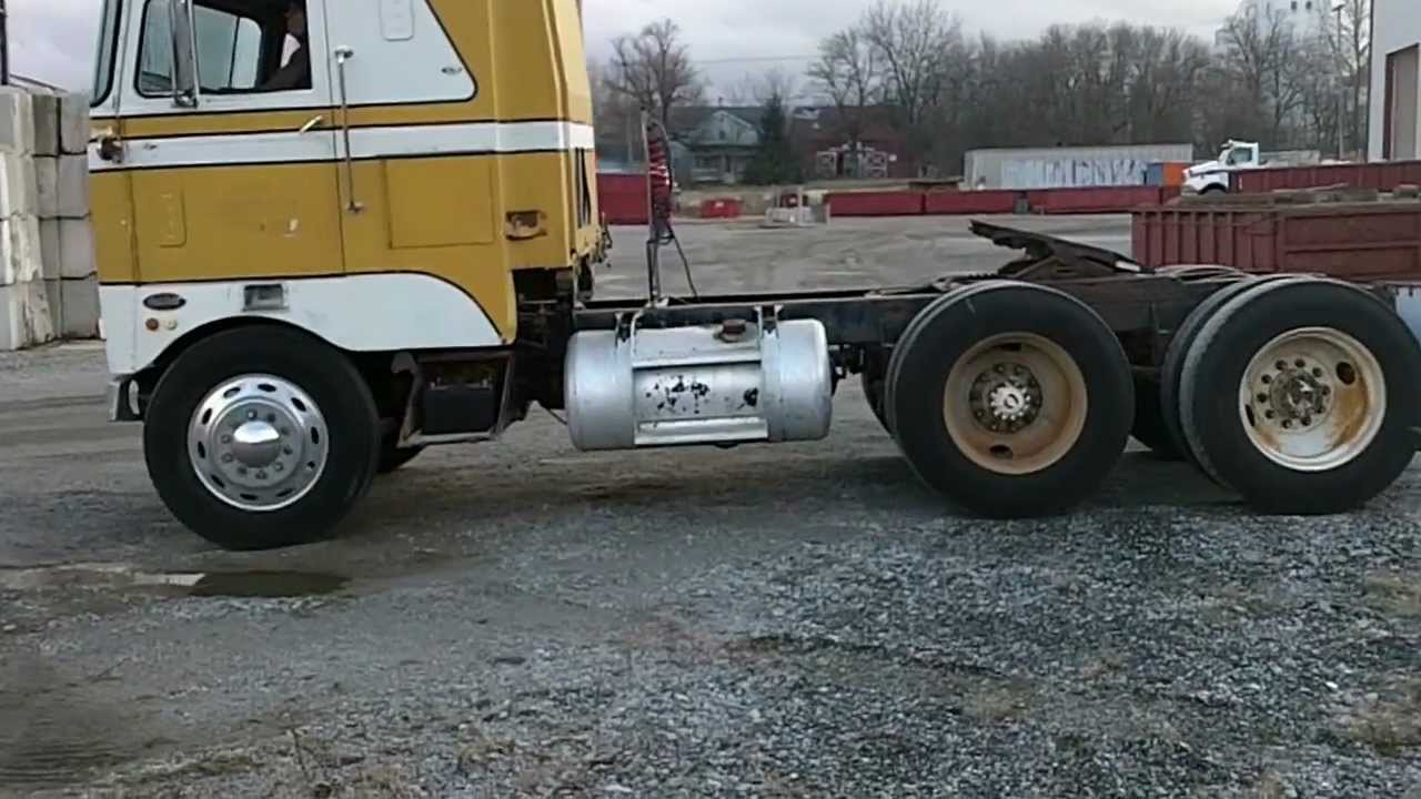 1969 Peterbilt 352   \m/ CABOVERS RULE \m/
