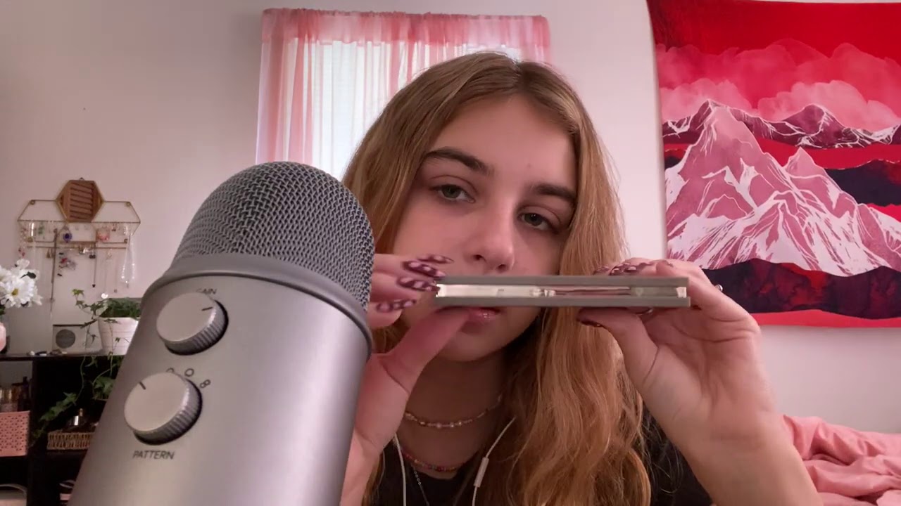 ASMR random haul | tapping, scratching and rambling 💋