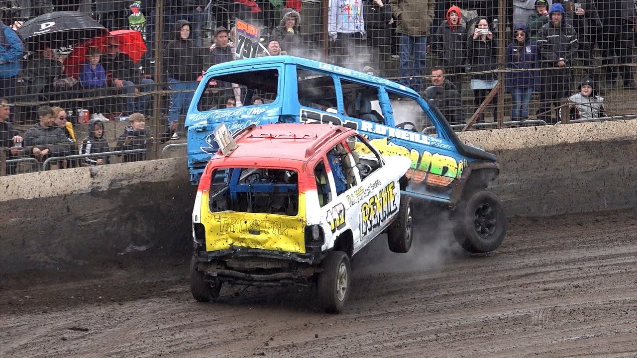 Kings Lynn Wacky Races 2025 Highlights 4X4 Bangers Reliant Robins Banger Crazy Races