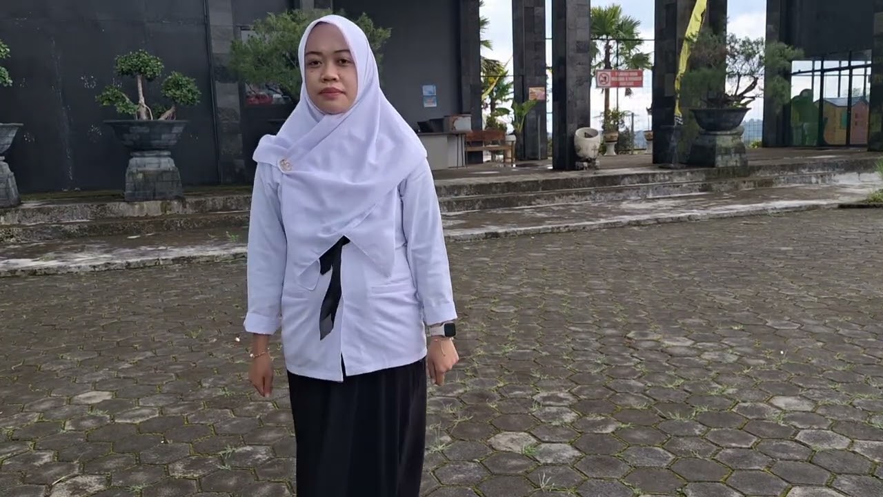 Vidio Peraturan Baris Berbaris (PBB). Ela Lutfiatul U_17_205 @bapelkesjateng7616 @BapelkesSemarang 
