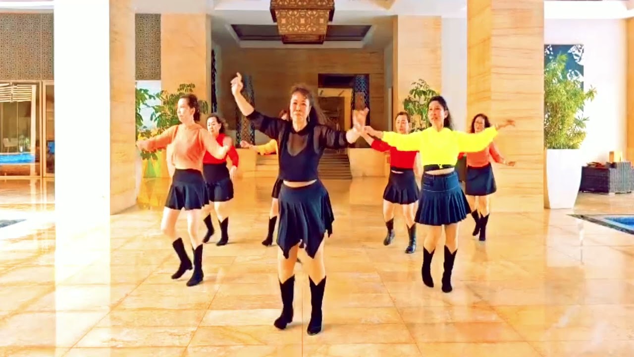 DANCING QUEEN